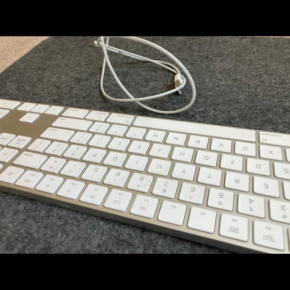 APPLE MAGIC KEYBOARD Wireless